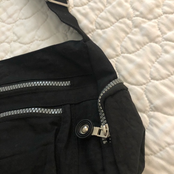 Bags Bags 💼 🌷 - Picture 3 of 11